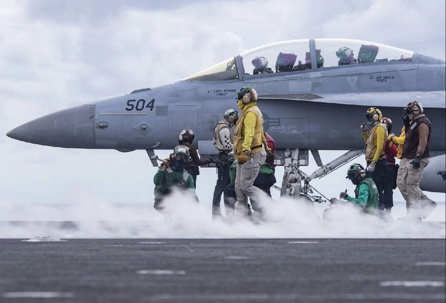 Tàu sân bay Mỹ dễ bị tổn thương trước tên lửa siêu vượt âm