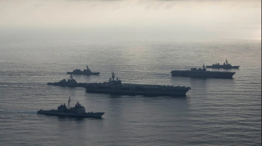 Một cụm tác chiến tàu sân bay Mỹ