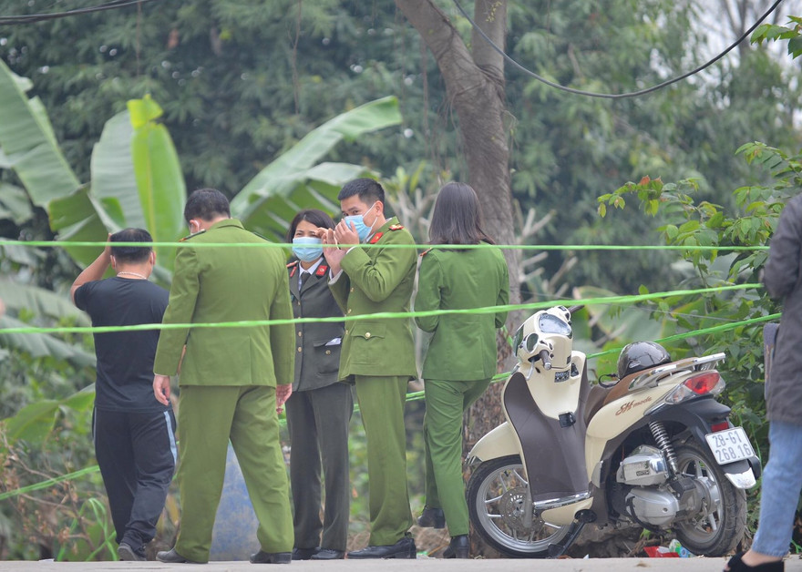 Cảnh sát phong tỏa hiện trường vào sáng 22/2.