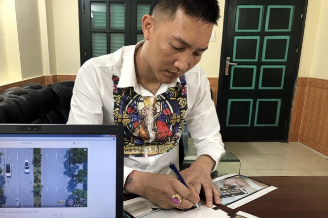 Bùi Xuân Huấn làm việc với cơ quan chức năng.