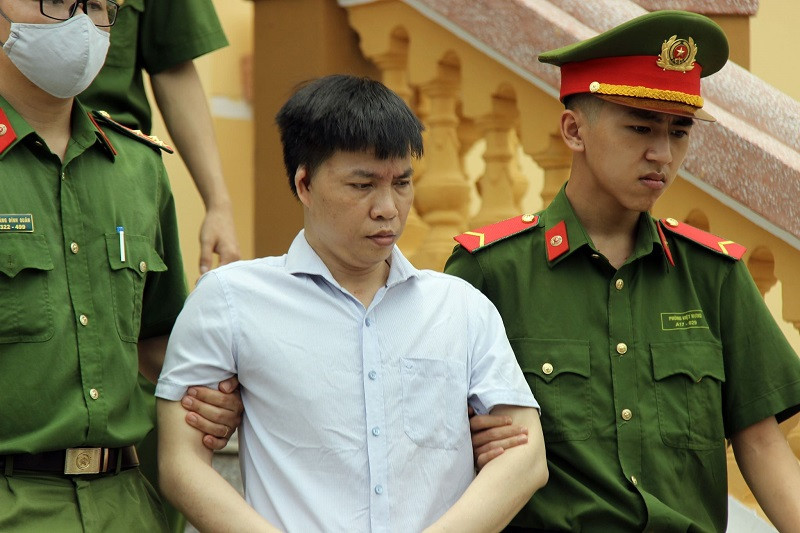 Bị cáo Đỗ Mạnh Tuấn - Phó hiệu trưởng trường nội trú Lạc Thủy kiêm ủy viên chấm thi trắc nghiệm năm 2018.