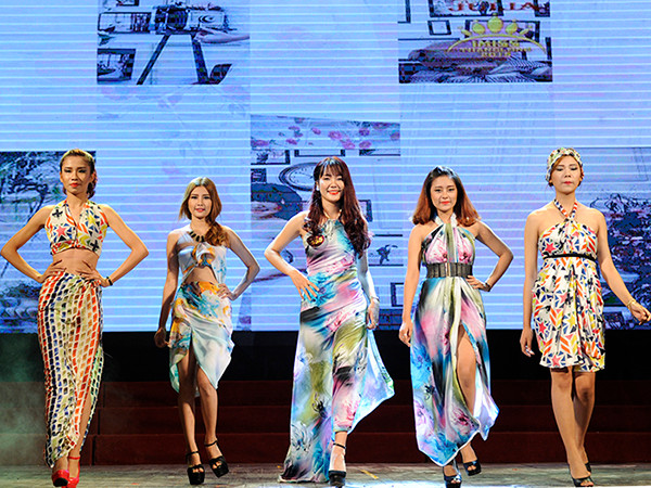 Mãn nhãn màn catwalk, múa bụng của nữ sinh Hà thành