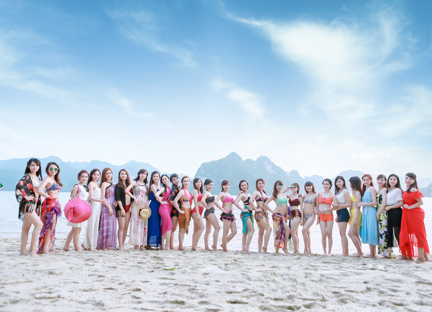 30 thí sinh Chung kết iMiss khoe sắc tại Hạ Long