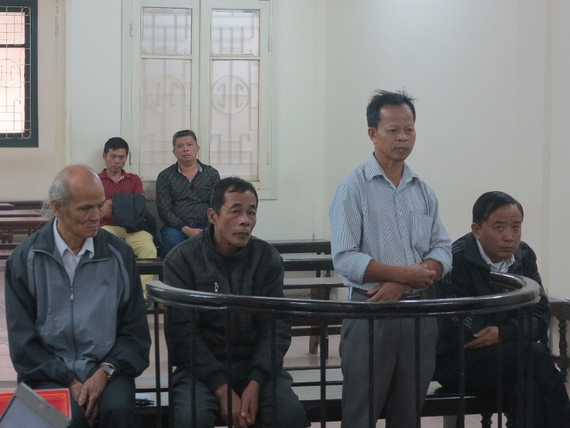 Các bị cáo tại tòa phúc thẩm.