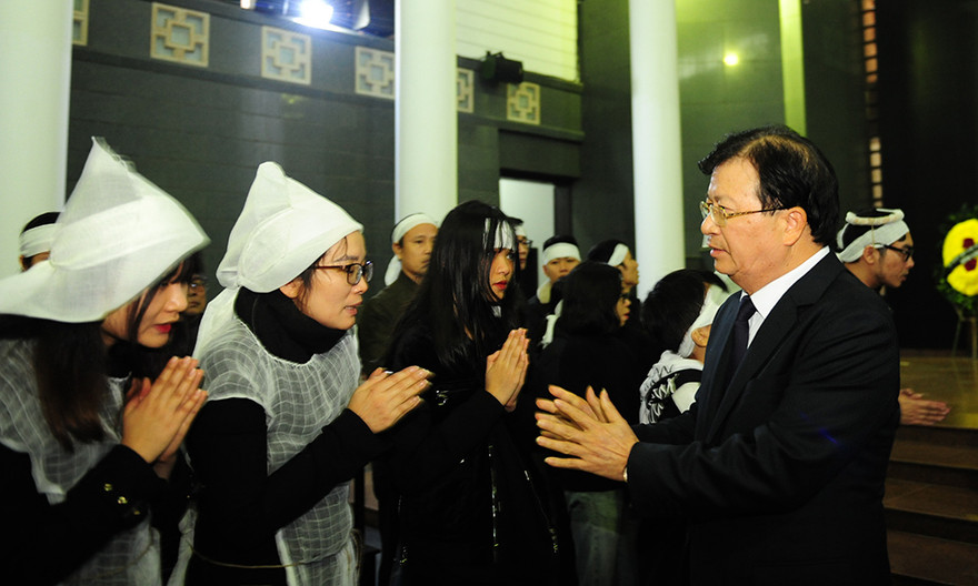 Phó Thủ tướng Trịnh Đình Dũng chia buồn với gia quyến nhạc sĩ, nhà thơ Nguyễn Trọng Tạo