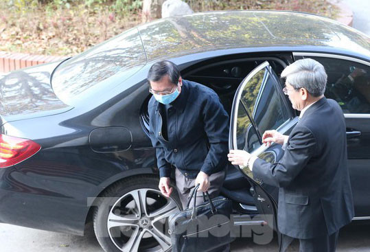 Tiếp tục hoãn phiên xử cựu Bộ trưởng Công Thương Vũ Huy Hoàng