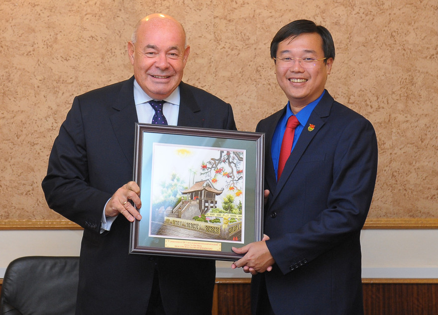 Xây dựng dự án hợp tác thanh niên Việt - Nga