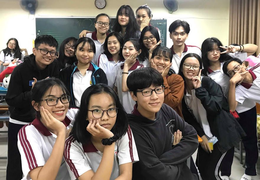 Nữ sinh Sài thành rap 'Việt Bắc' chia sẻ tiết học Văn trên lớp