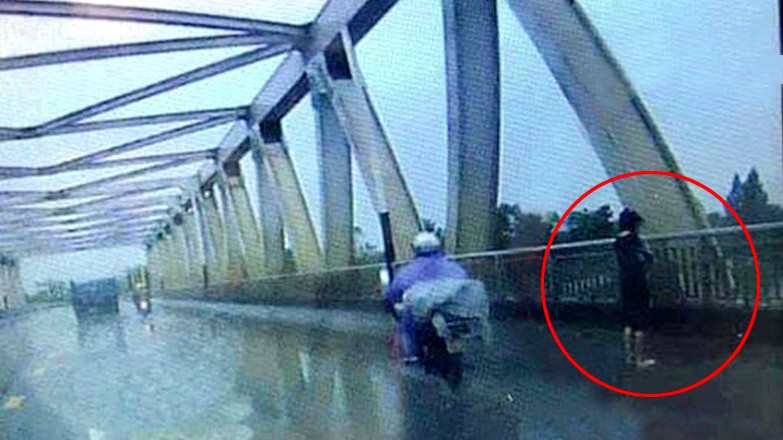 Hình ảnh nữ sinh trước lúc tự sát sau khi bị xâm hại.