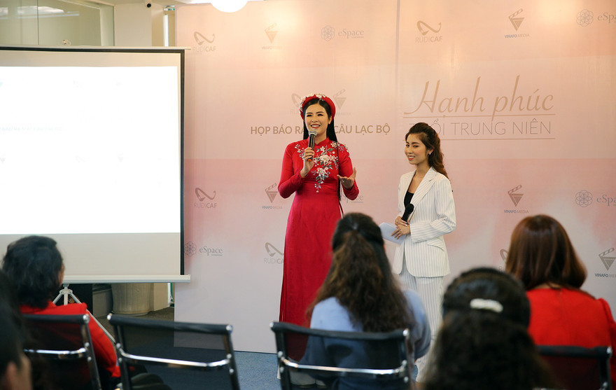 Hoa hậu Ngọc Hân trở thành 'trùm mối sỉ'