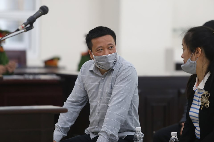 Bị cáo Hà Văn Thắm - cựu Chủ tịch OceanBank từng là người giàu thứ 8 trên sàn chứng khoán.