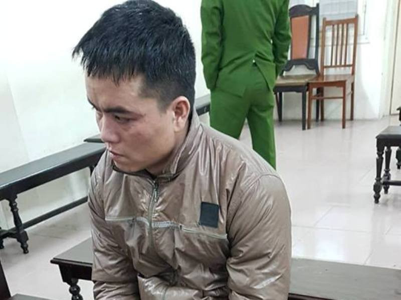 Nguyễn Ngọc Nhẫn tại tòa.