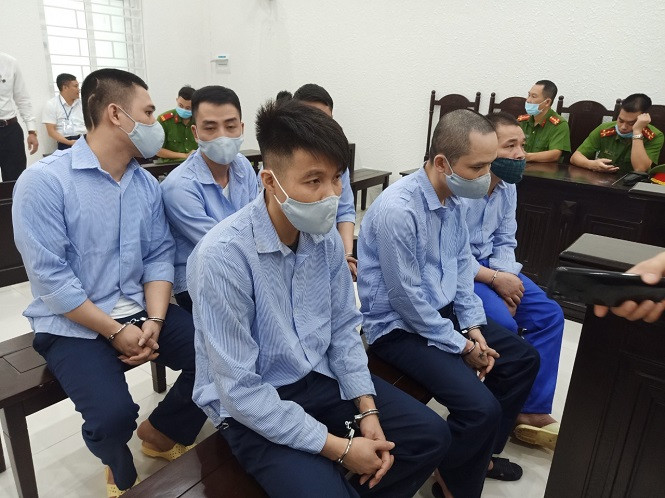 Các bị cáo tại tòa.