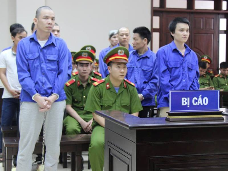 Các bị cáo tại phiên phúc thẩm.