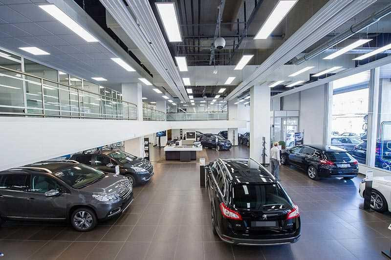 Tháng Ngâu và những khó khăn ‘bủa vây’ thị trường xe trong nước