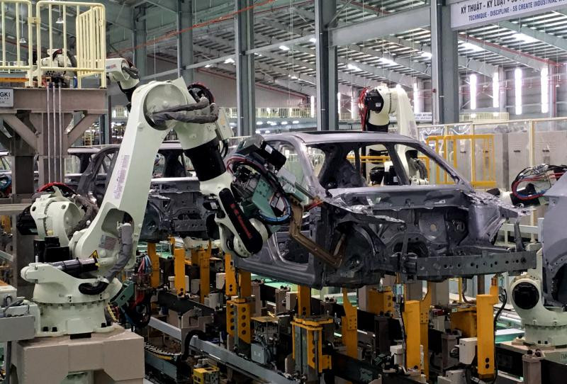 Hãng xe trong nước sẽ tiếp tục được nhập linh kiện miễn thuế?