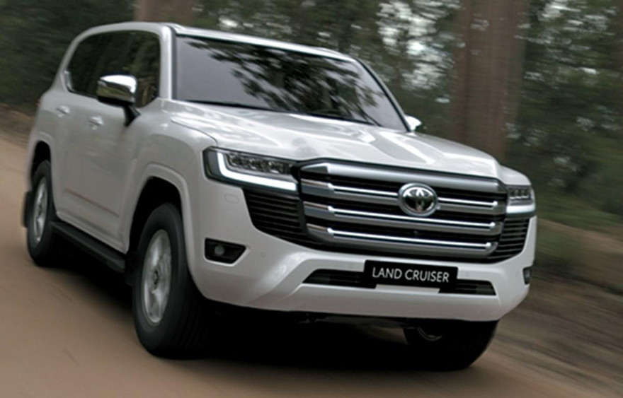 Đại lý hét chênh 400 triệu cho suất mua Toyota Land Cruiser mới