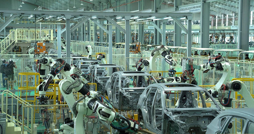 'Giảm 50% lệ phí trước bạ cho ô tô nội là cần thiết'