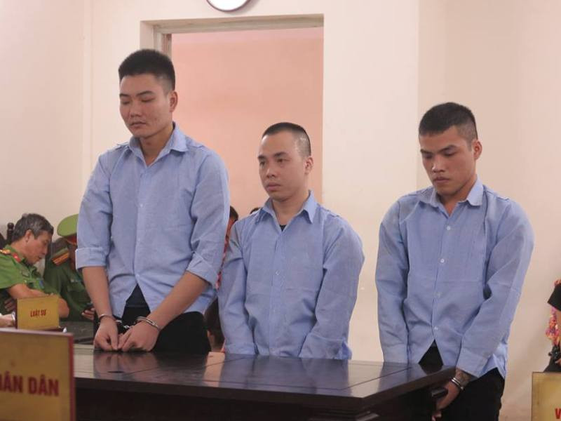 Các bị cáo tại tòa.