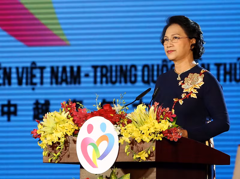 Chủ tịch Quốc hội Nguyễn Thị Kim Ngân phát biểu tại chương trình. Ảnh: Như Ý