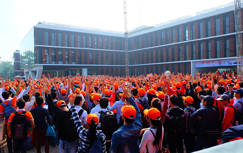 Hàng nghìn sinh viên được tham gia ngày hội