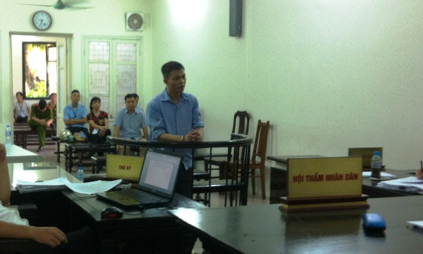 Chu Hữu Thắng tại toà