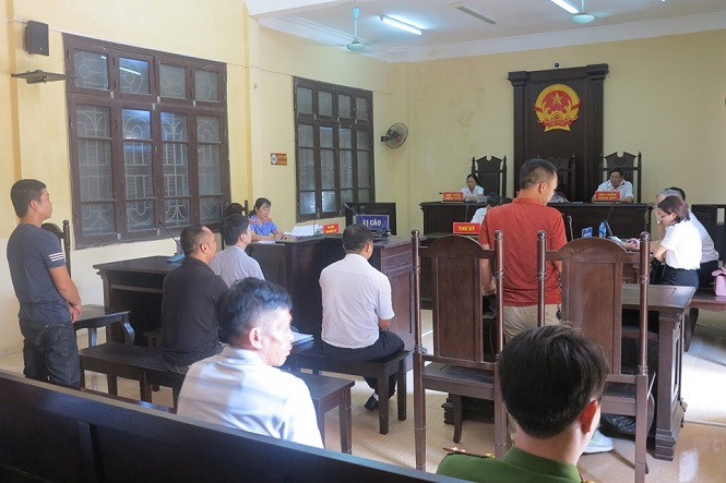 Phiên tòa xét xử vụ án.