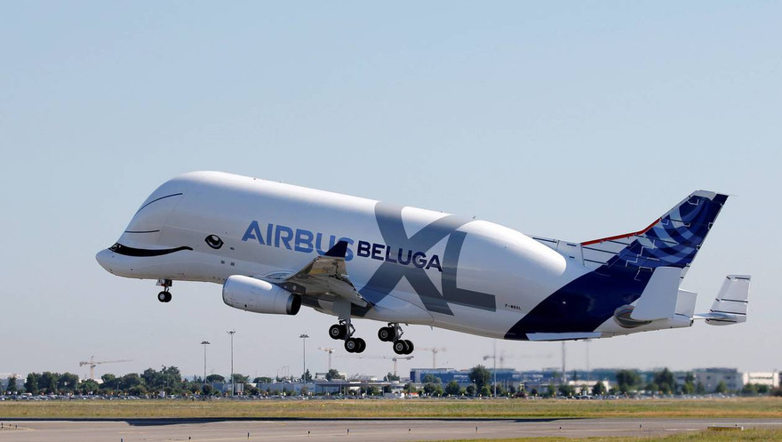 'Cá voi bay' Beluga XL tung cánh