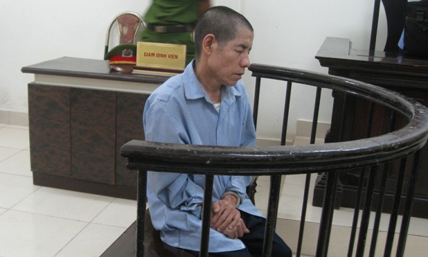 Bị cáo lĩnh án vì ra tay sát hại bố đẻ.