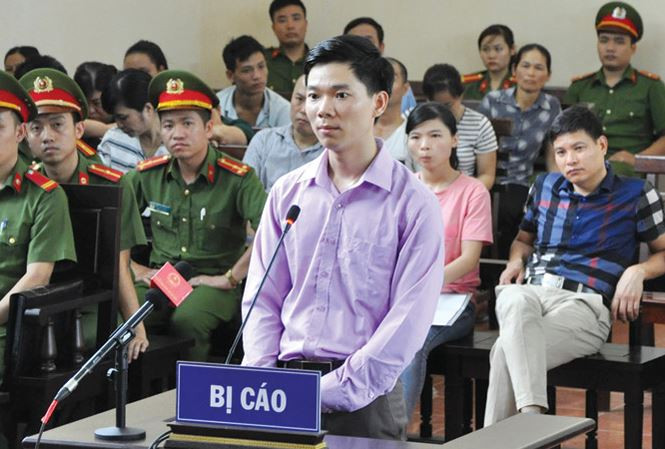 Bị cáo Hoàng Công Lương.