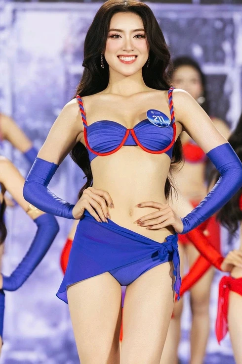 5 thí sinh trình diễn bikini đẹp nhất Hoa hậu Thế giới Việt Nam