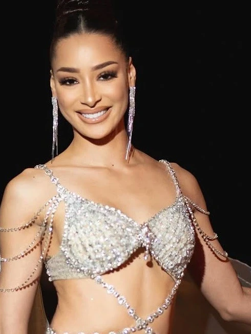 Đối thủ của Hương Giang ở Hoa hậu Hòa bình