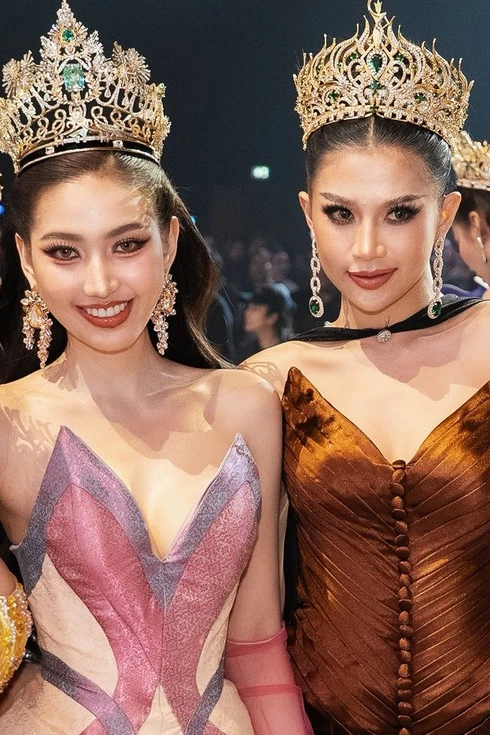 Thí sinh Hoa hậu Hòa bình Thái Lan bị chỉ trích