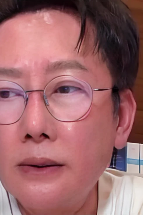 Ông Nawat xin lỗi