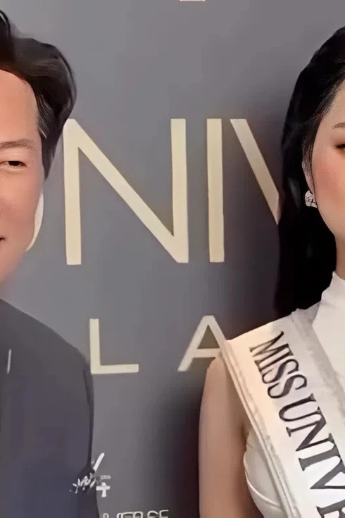 Ông Nawat cho phép người chuyển giới thi hoa hậu