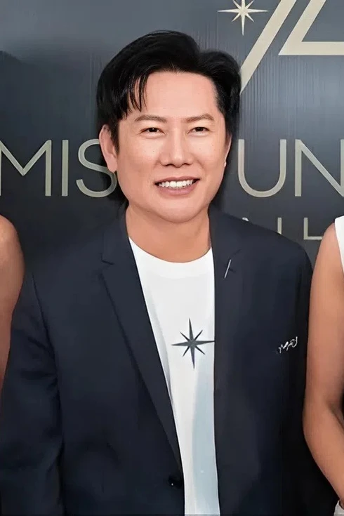 Ông Nawat bị bóc mẽ