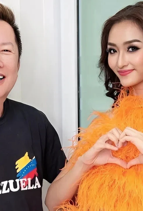 Ông Nawat kiện Á hậu Hòa bình
