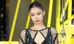 Váy lưới của Jennie (BlackPink) gây tranh cãi