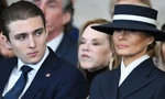 Thế khó của bà Melania và Barron Trump