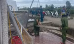 17 căn nhà ở Cà Mau bị sập, tốc mái sau trận lốc xoáy giữa đêm