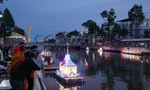 Rực sáng đêm sông khai hội Oóc Om Bóc - Đua ghe Ngo Cần Thơ
