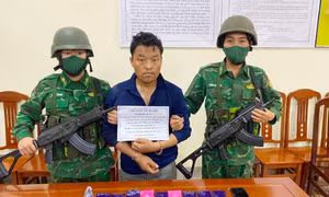 Đối tượng vận chuyển ma túy lao xe vào tổ đánh án của bộ đội biên phòng