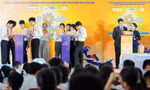 Học sinh tranh tài ghép từ, tạo câu tiếng Anh chinh phục học bổng