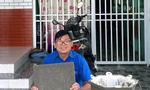 Bí thư Đoàn biến rác thải thuỷ tinh thành chậu cây, gạch lát vườn