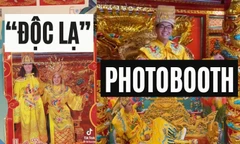 “Độc lạ” Suối Tiên dịp Tết: "Hóa thân" làm vua chúa khi chụp ảnh photobooth
