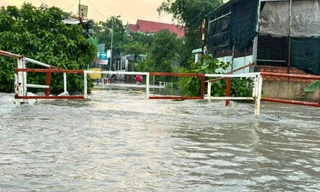 Cảnh đáng sợ trên loạt cầu dân sinh khiến người dân 'thót tim' khi đi qua