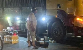 Tai nạn nghiêm trọng khiến 2 thiếu niên ở TPHCM tử vong