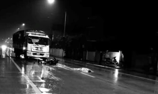 Va chạm trực diện xe tải, 2 thanh niên đi xe máy tử vong tại chỗ