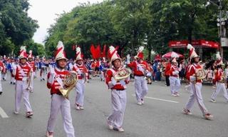 100 học sinh của TPHCM biểu diễn nhạc kèn tại phố đi bộ hồ Hoàn Kiếm