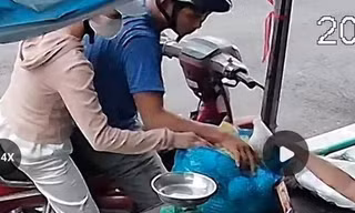 Vụ người phụ nữ bại liệt qua đời sau khi bị cướp điện thoại: Người mẹ lên tiếng về tin đồn tự tử